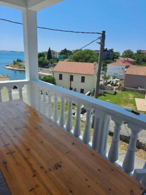 Marisala - Berth avalable, 20m from sea!!